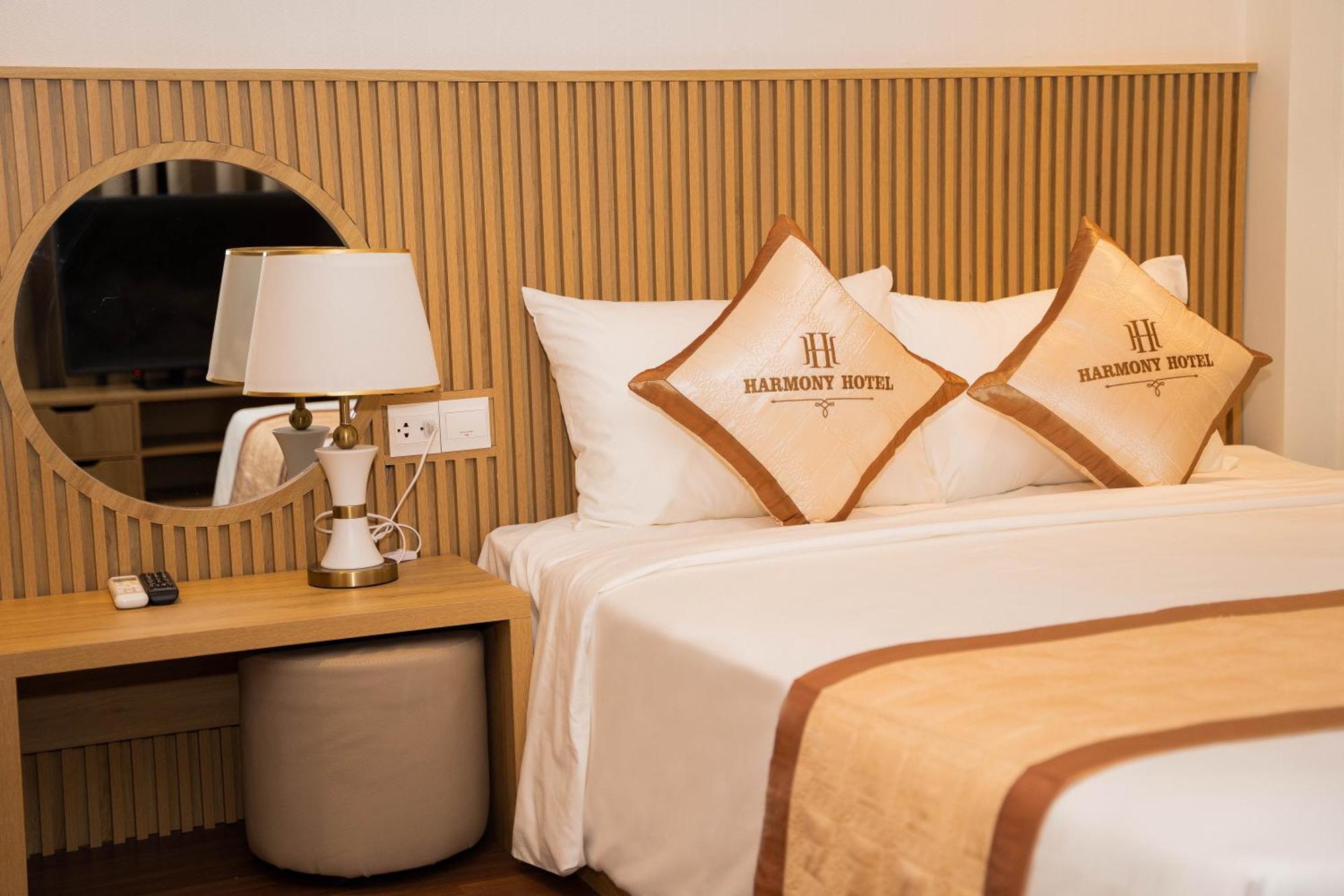 Harmony Halong Hotel Ha Long Esterno foto